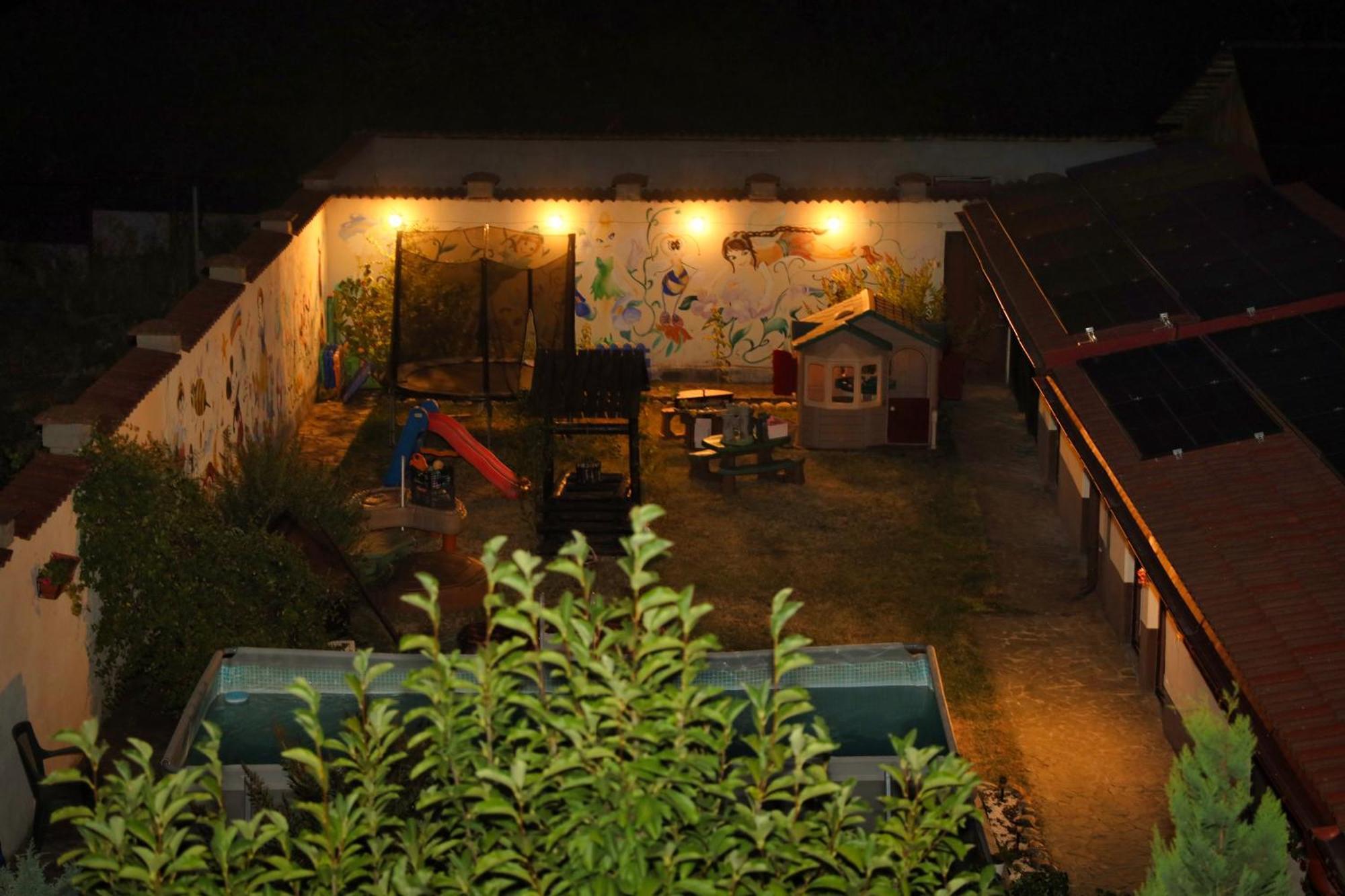 Pensiunea Giovani Targu Jiu Bagian luar foto